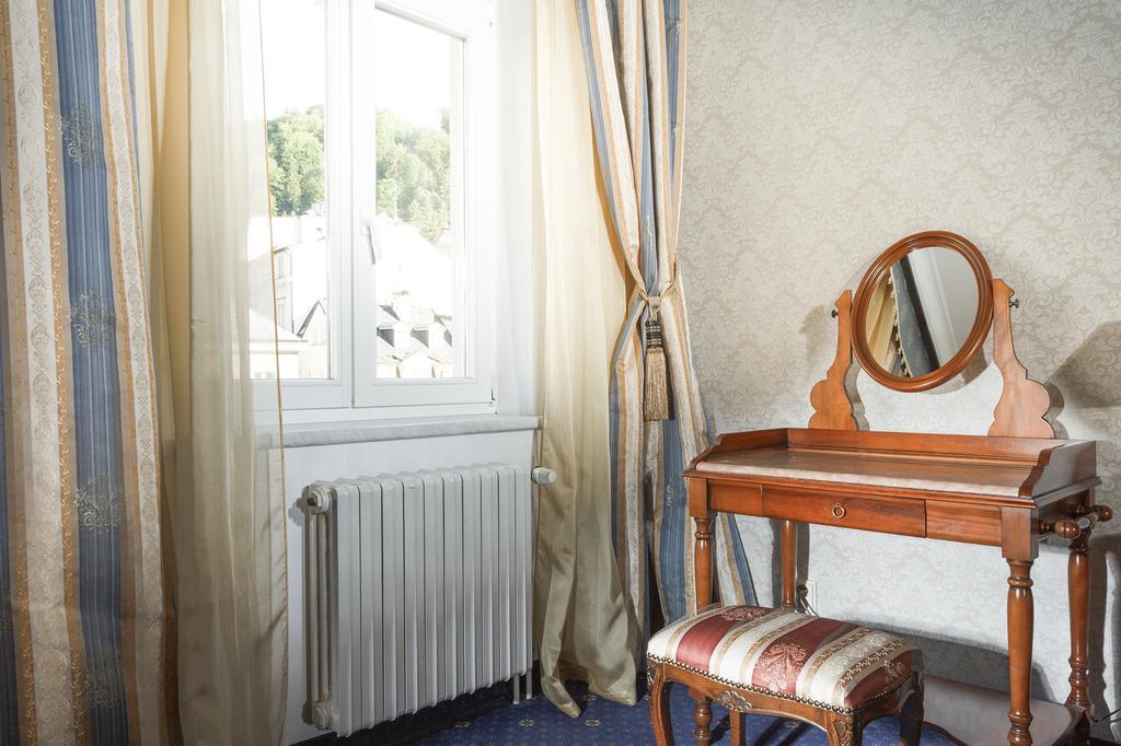 Hotel Ostende Κάρλοβι Βάρι Εξωτερικό φωτογραφία